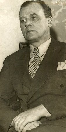 Aagaard Østvig, Karl fotója